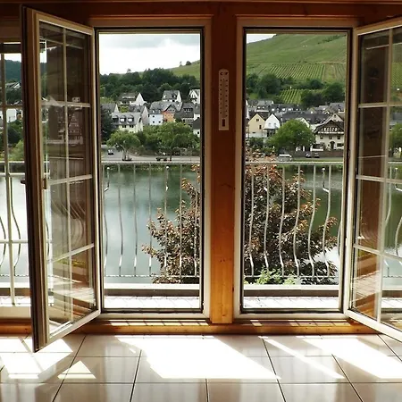 Mosel Panorama Appartement Zell