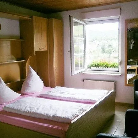 Mosel Panorama Apartamento *